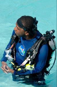 learn to scuba dive with Eco Dive